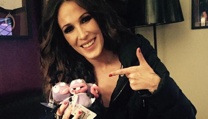 Malú enamora y se divierte en 'El Hormiguero'