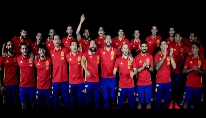 El himno de España para la Eurocopa 2016, La Roja Baila