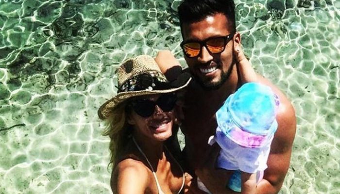 Tamara Gorro y Ezequiel Garay primeras vacaciones con Shaila en Ibiza